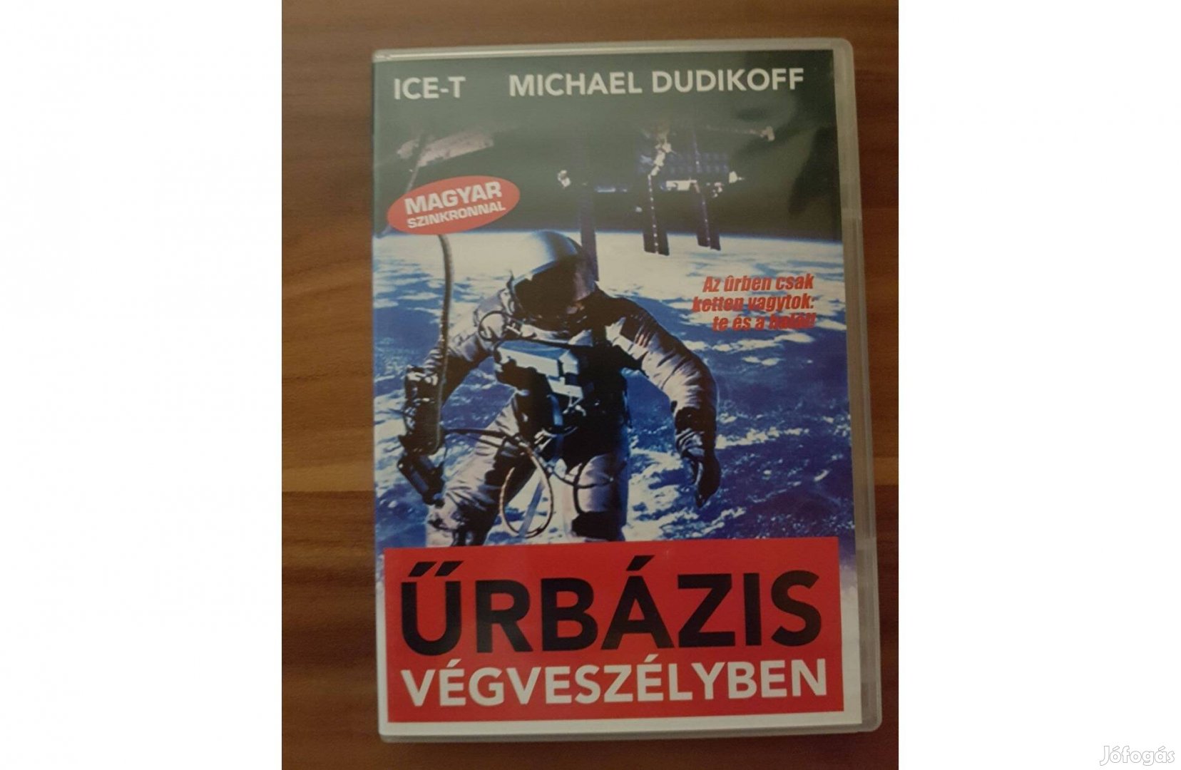 Űrbázis Végveszélyben DVD