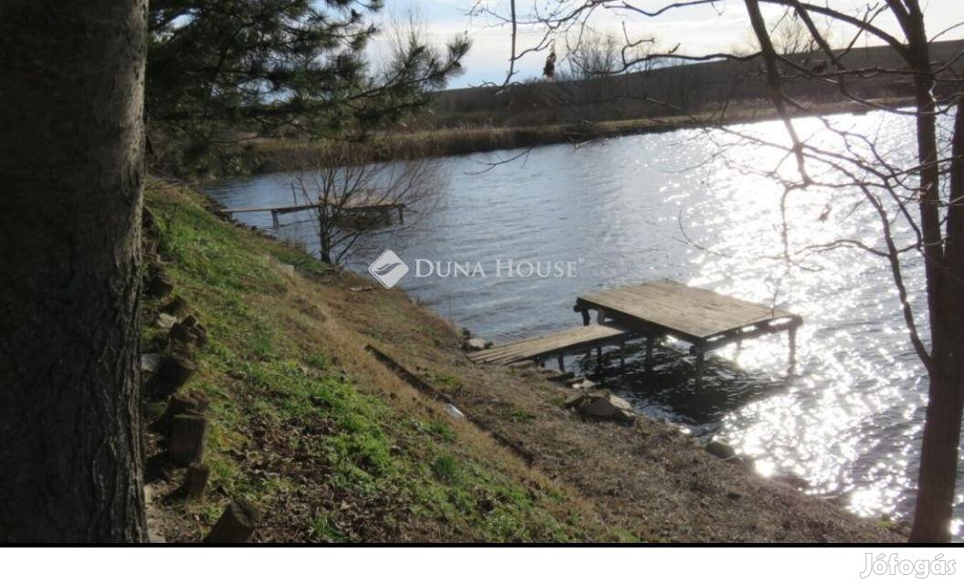 Úrii 1389919 nm-es fejlesztési terület eladó 5122403