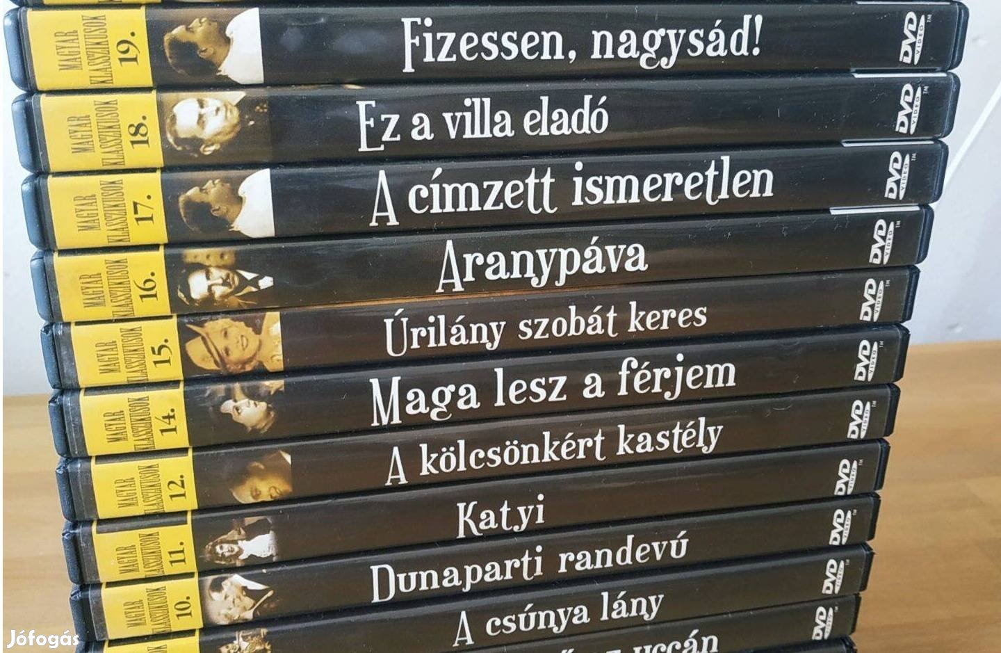 Úrilány szobát keres magyar vígjáték, 82 perc, 1937