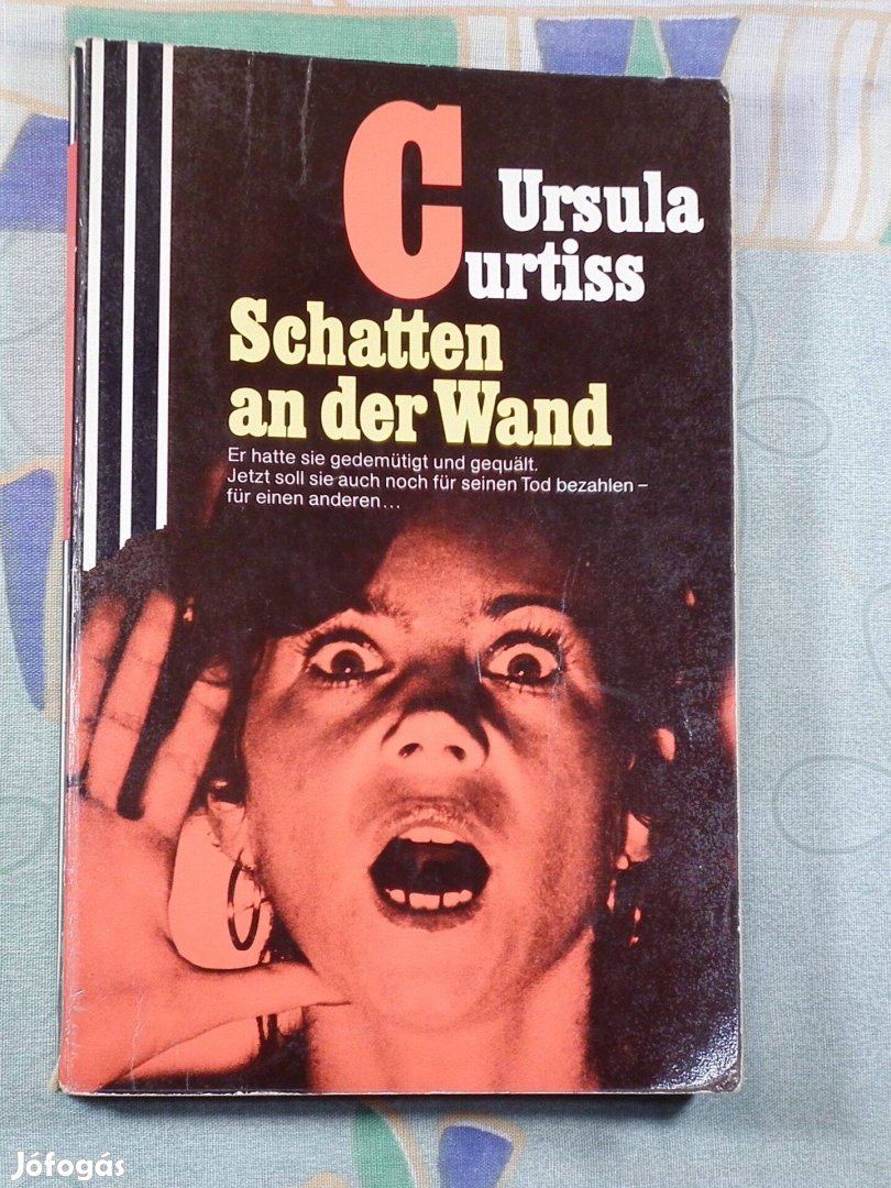 Usula Curtiss: Schatten an der Wand