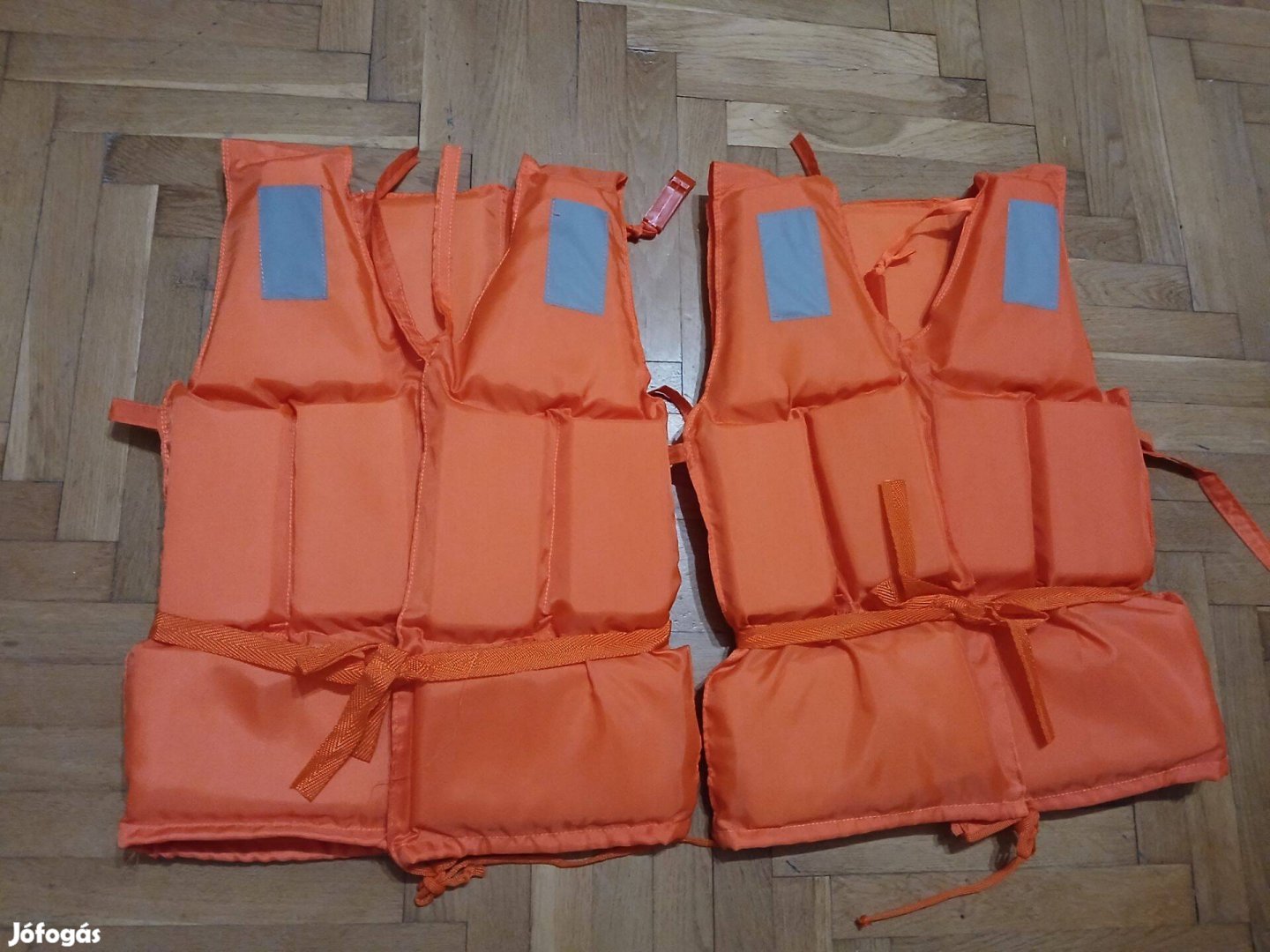 Úszómellény síppal fényvisszaverő Zalaegerszeg szállítás is!