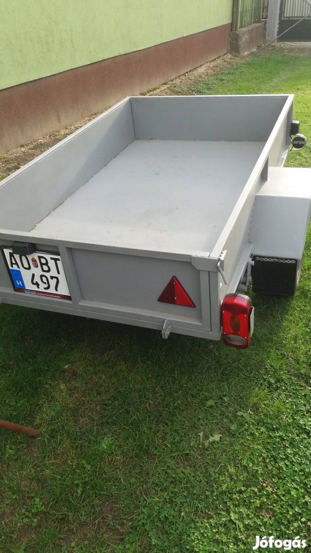 Utánfutó 450kg