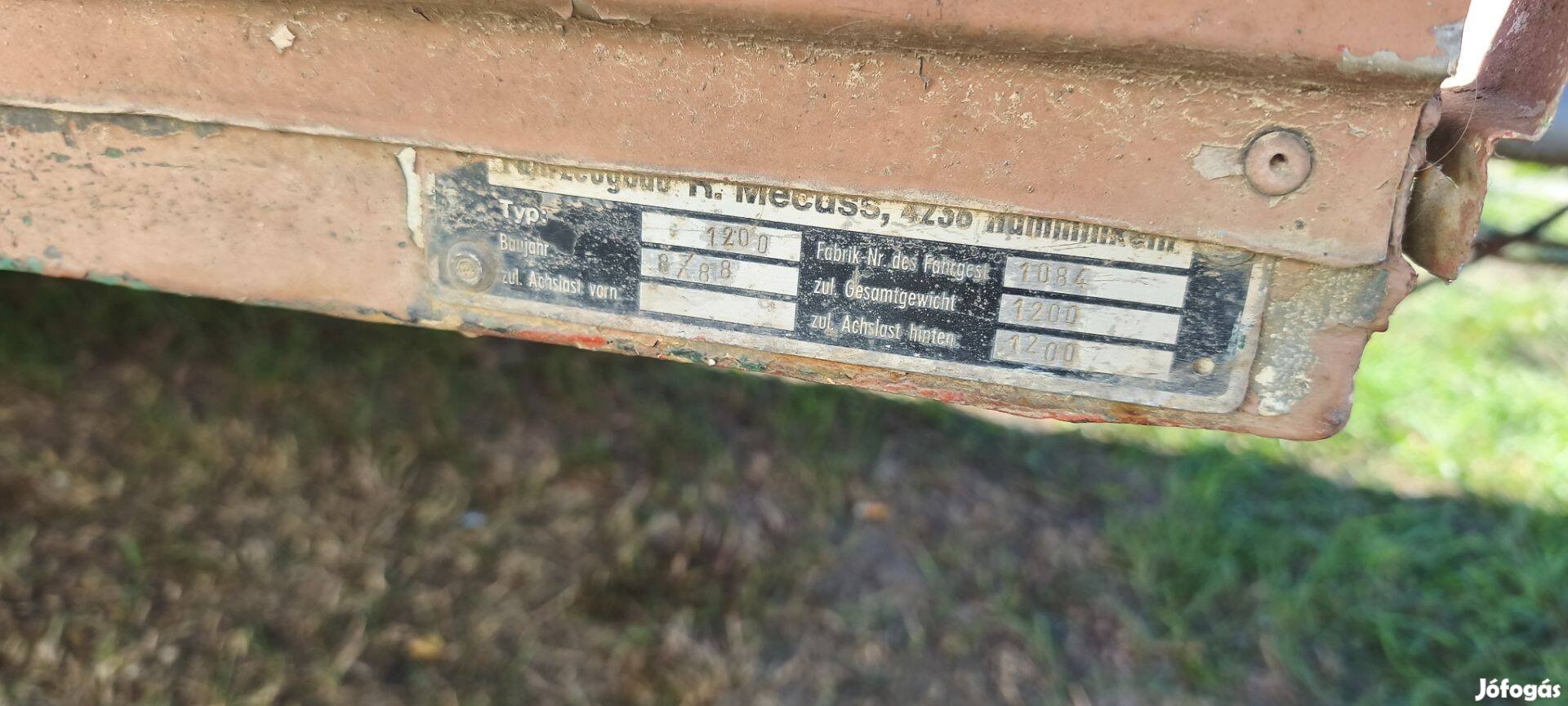 Utánfutó 4x150