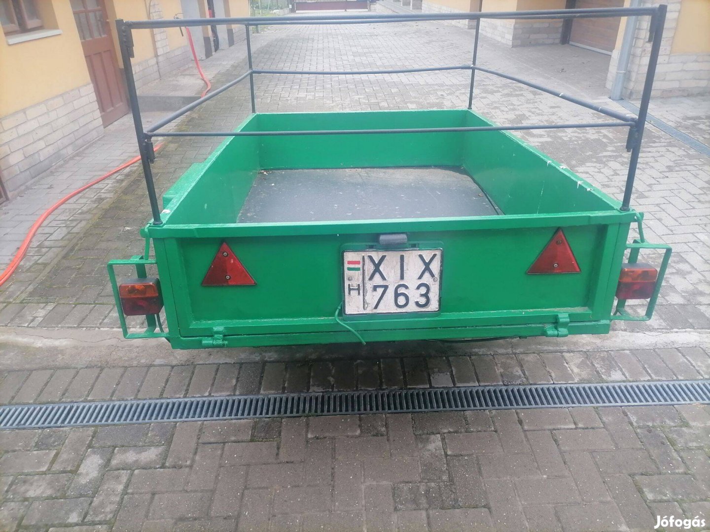 Utánfutó 5 q felújítva friss műszaki