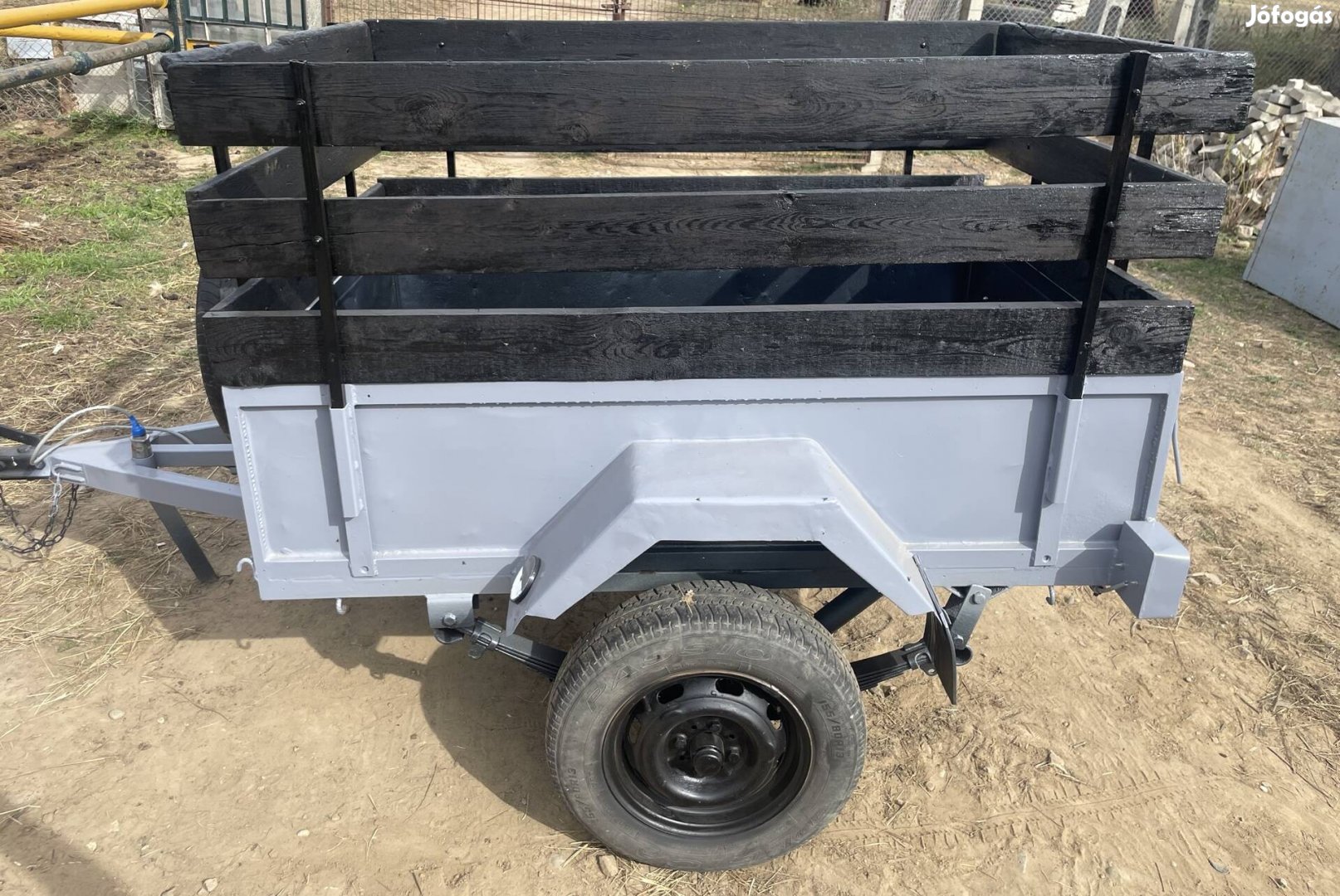 Utánfutó egyedi gyártású 