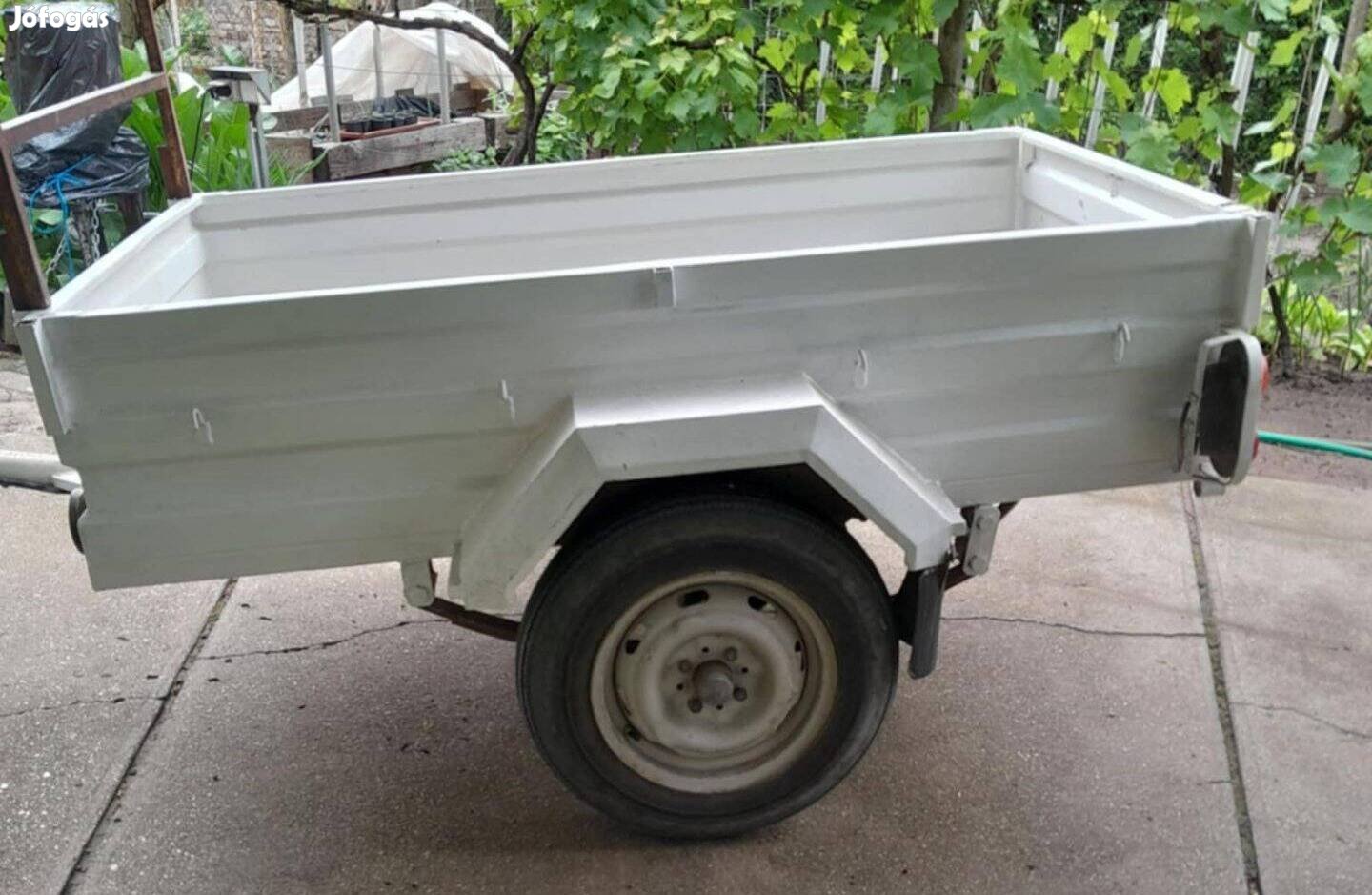 Utánfutó eladó