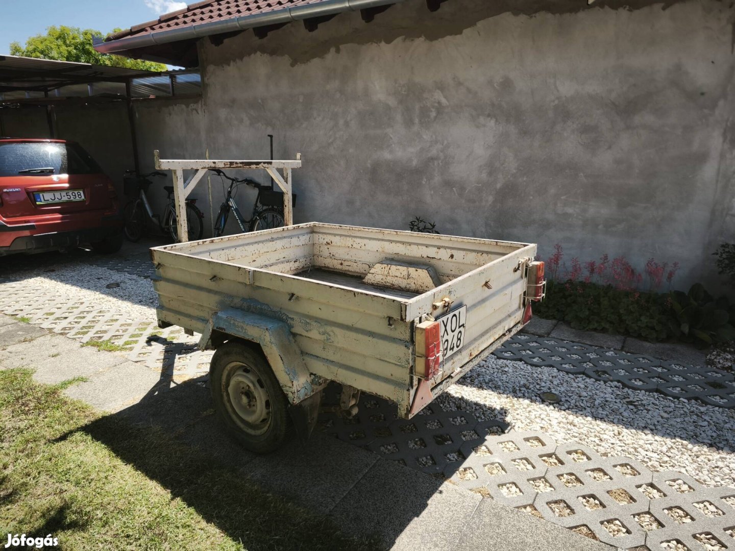 Utánfutó kisipari gyártmányú 