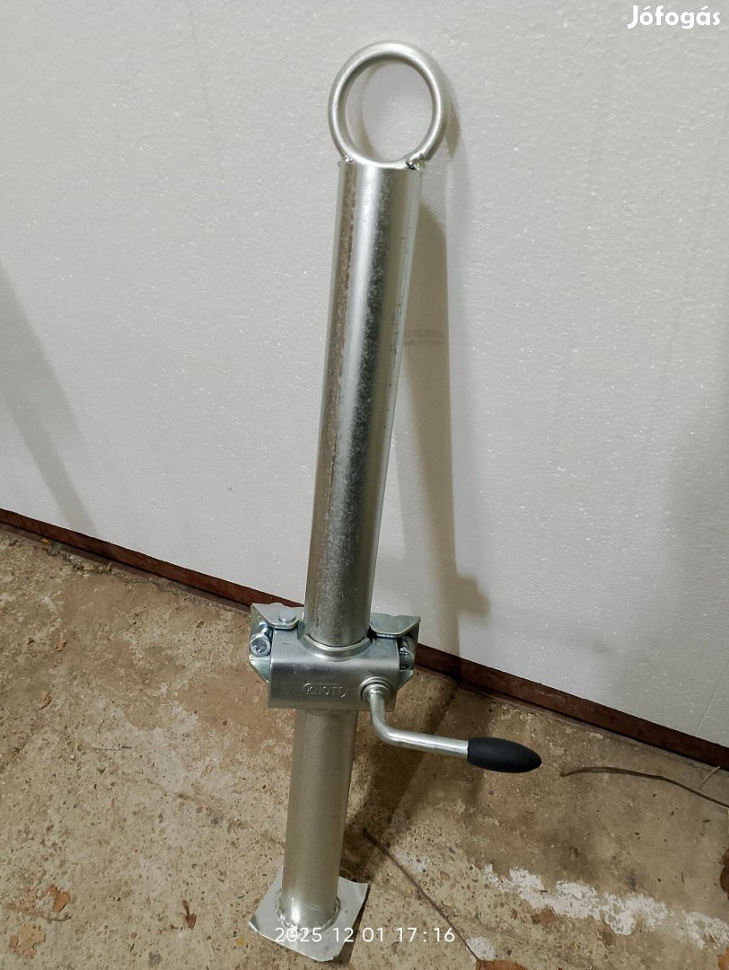 Utánfutó támasztó láb