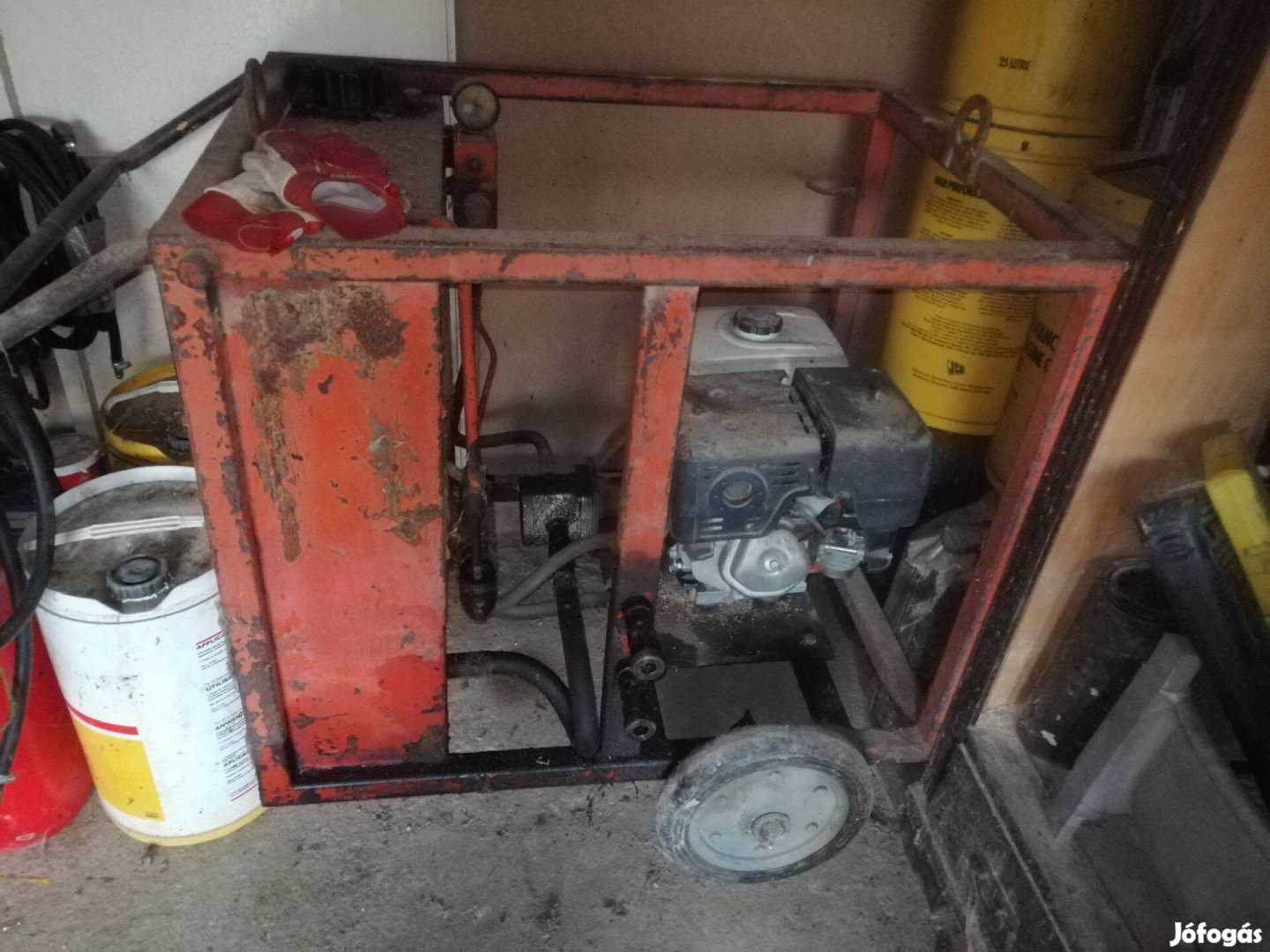 Útátfúró Vtf 300 hidralikus útfúró szerkezet , kerekes alváz