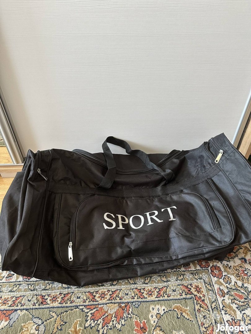 Utazótáska nagy