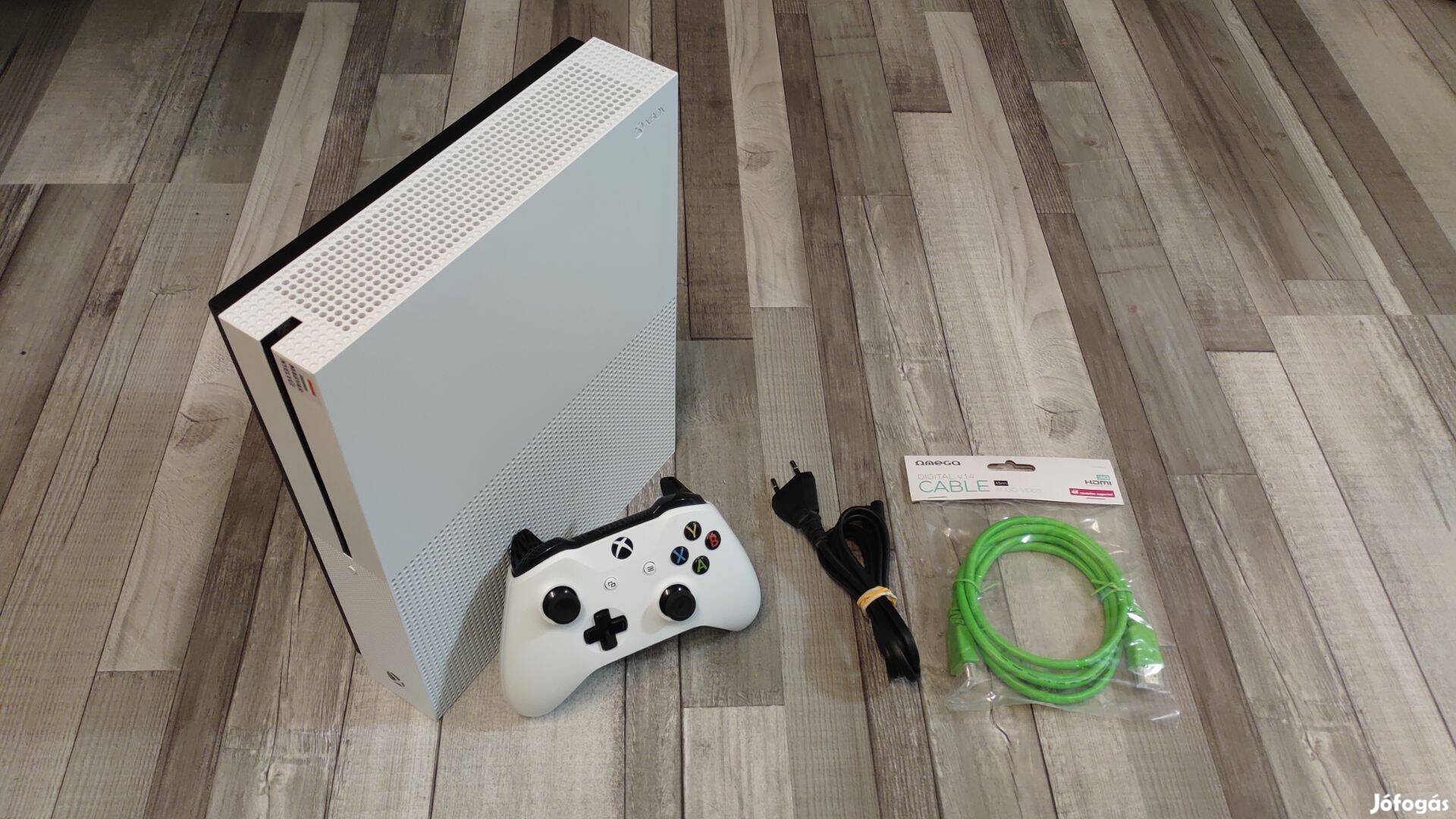 Utolsó Lehetőség! Magyar Menüs Xbox One S 500Gb Konzol +Ajándék Játék!