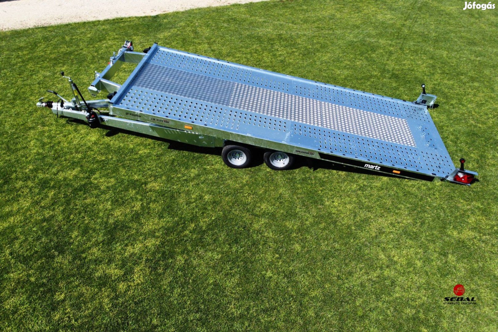 Utolsó darab! Bakon új akciós 2700kg-os billenős autószállító utánfutó