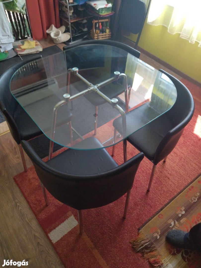 Üveg Asztal 4 székkel