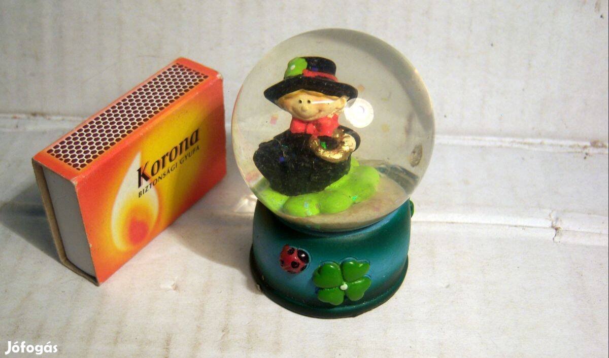 Üveg Díszgömb Lóherés (boszorkányos) 7cm