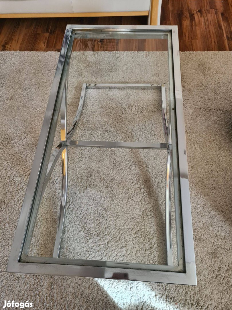 Üveg dohányzó asztal