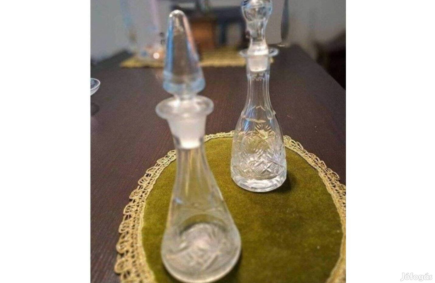Üveg kiöntők 2db