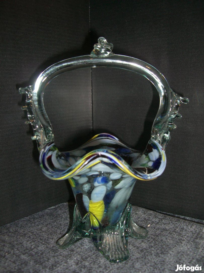 Üveg kosár Muranoi jellegű 16 cm magas