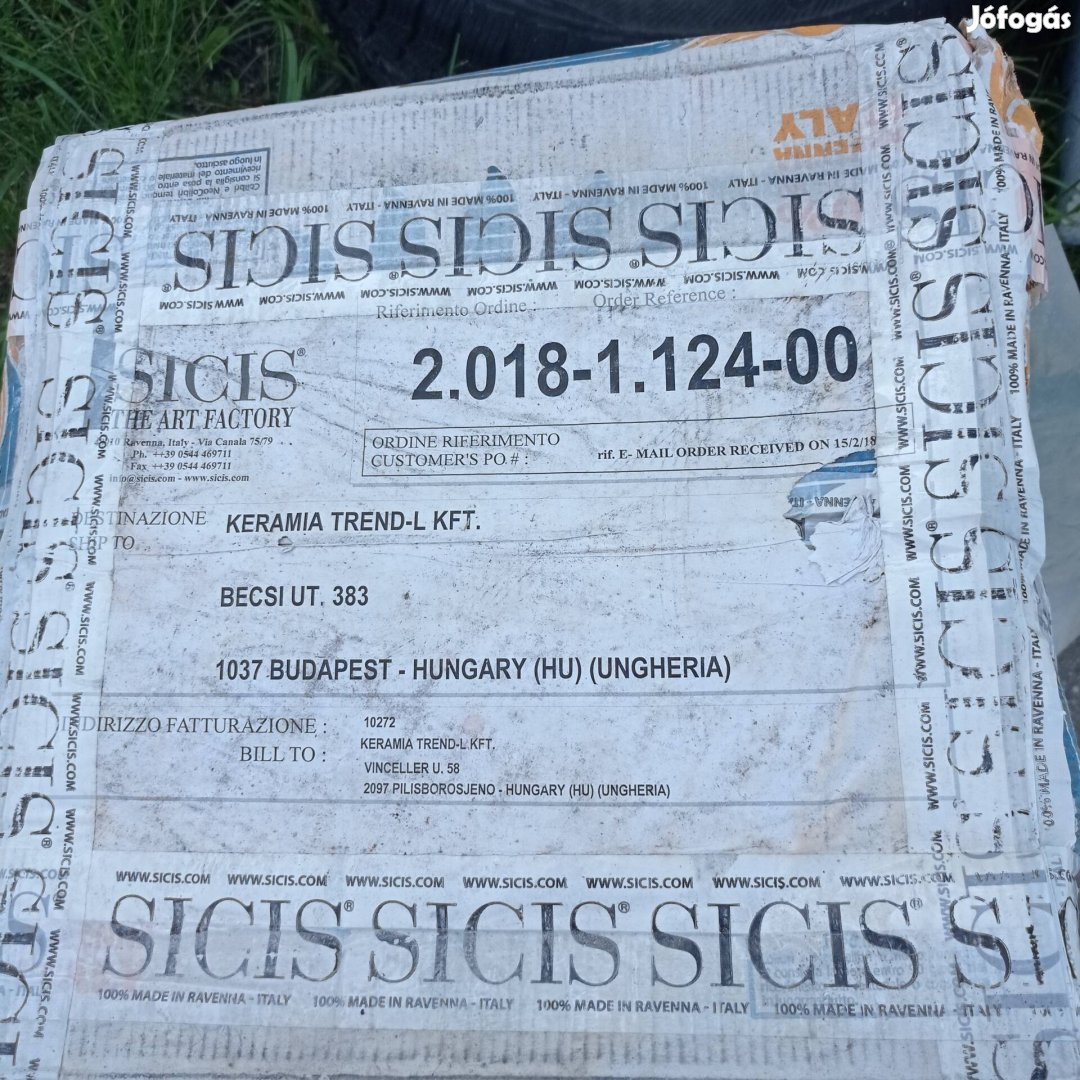 Üveg mozaik eladó.