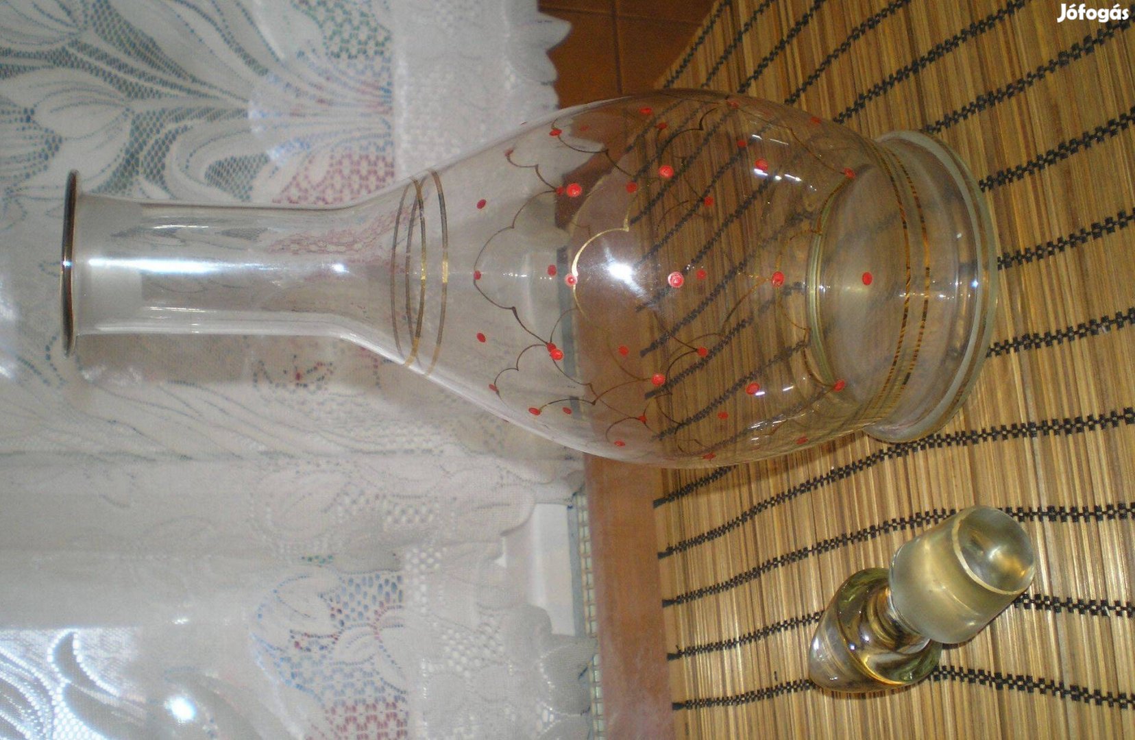 Üveg piros pöttyökkel igazi retró darab hibátlan dugójával 33 cm magas