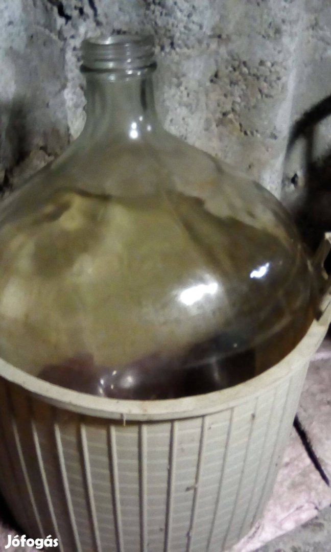 Üvegballon demizson pálinka bor tárolás 60x44 60L műanyag kosárral