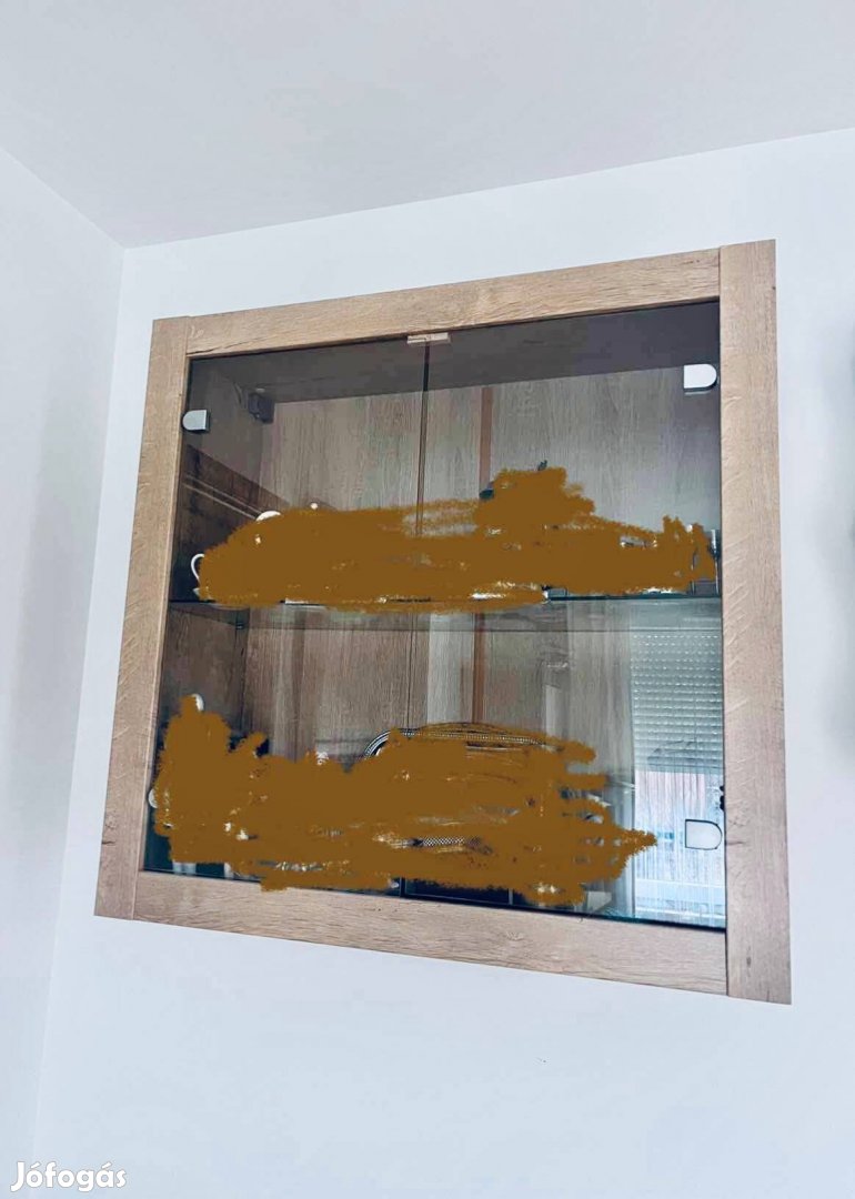 Üveges szekrény Vitrin (falra is szerelheto)