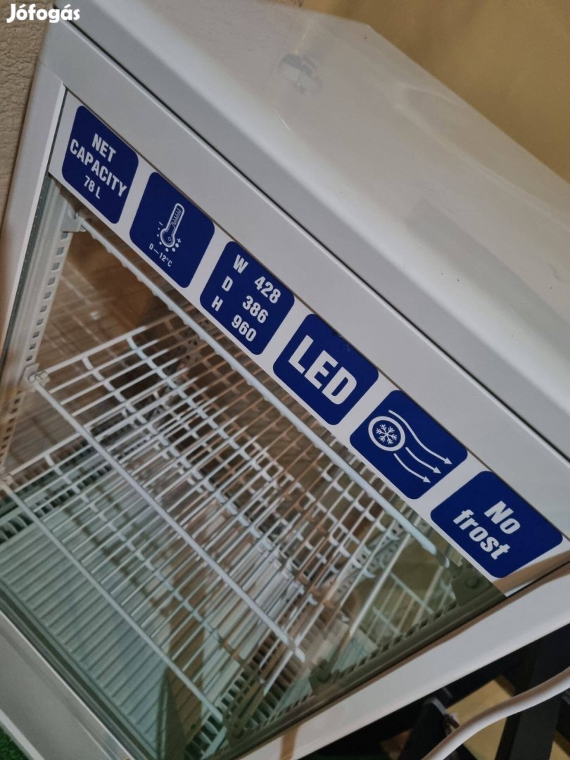 Üvegfalú vitrines hűtő