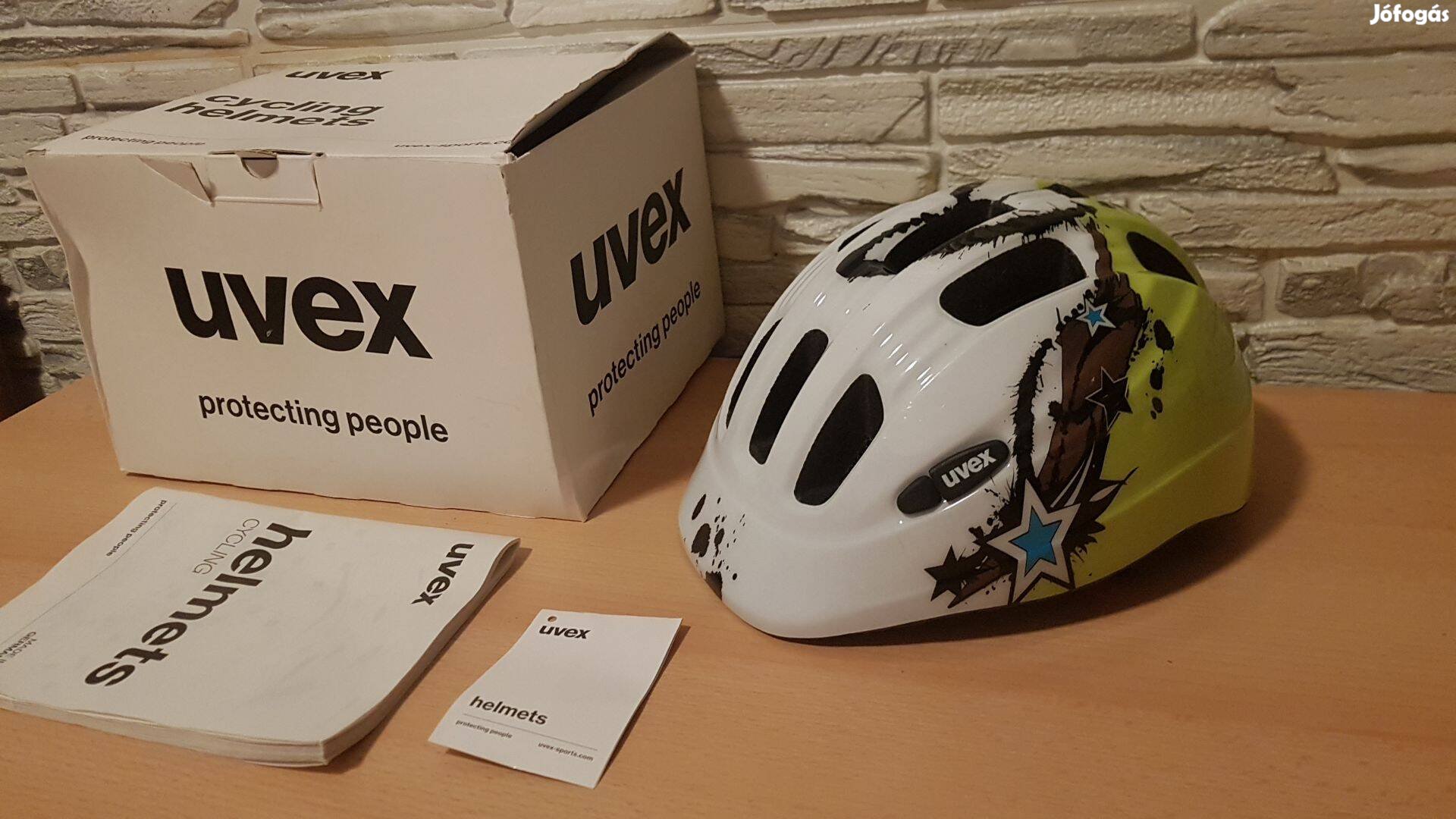 Uvex gyermek kerékpáros sisak, fejvédő, újszerű, dobozos!