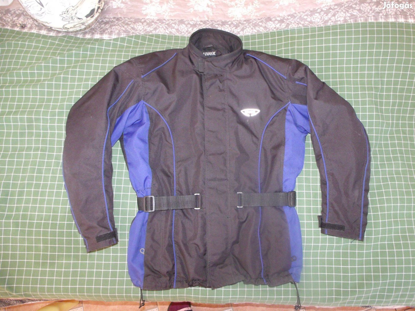 Uvex motorosdzseki M méret, szép állapotú
