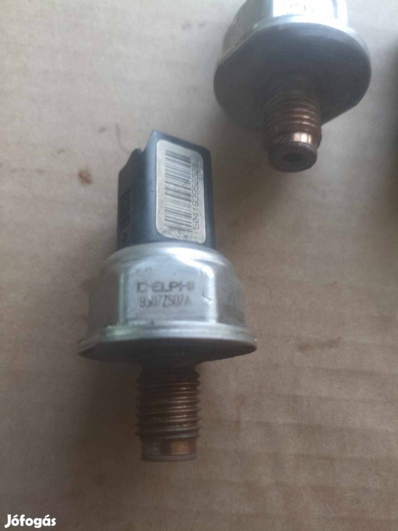 Üzemanyag Nyomás Érzékelő Delphi 9307Z502B 51HP02-02 1.5 dci Renault N