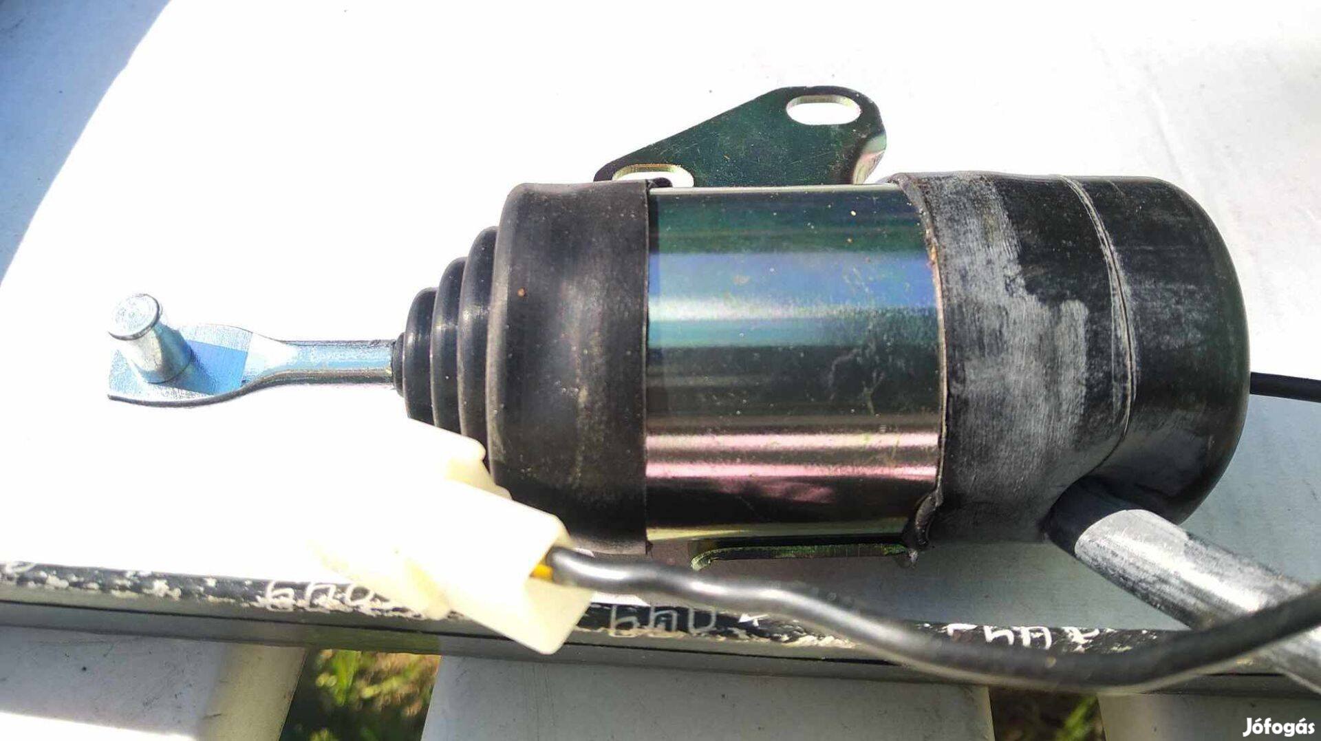 Üzemanyag leállító szelep kubota motorhoz, új, félár alatt eladó!