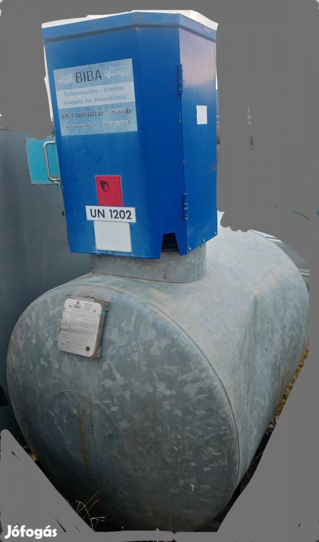 Üzemanyag tartály horganyzott 1000l dízel 12V szivattyúval
