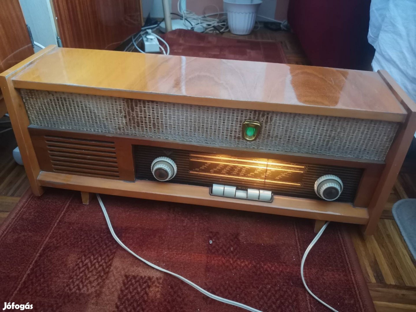 Üzemképes régi rádió eladó 