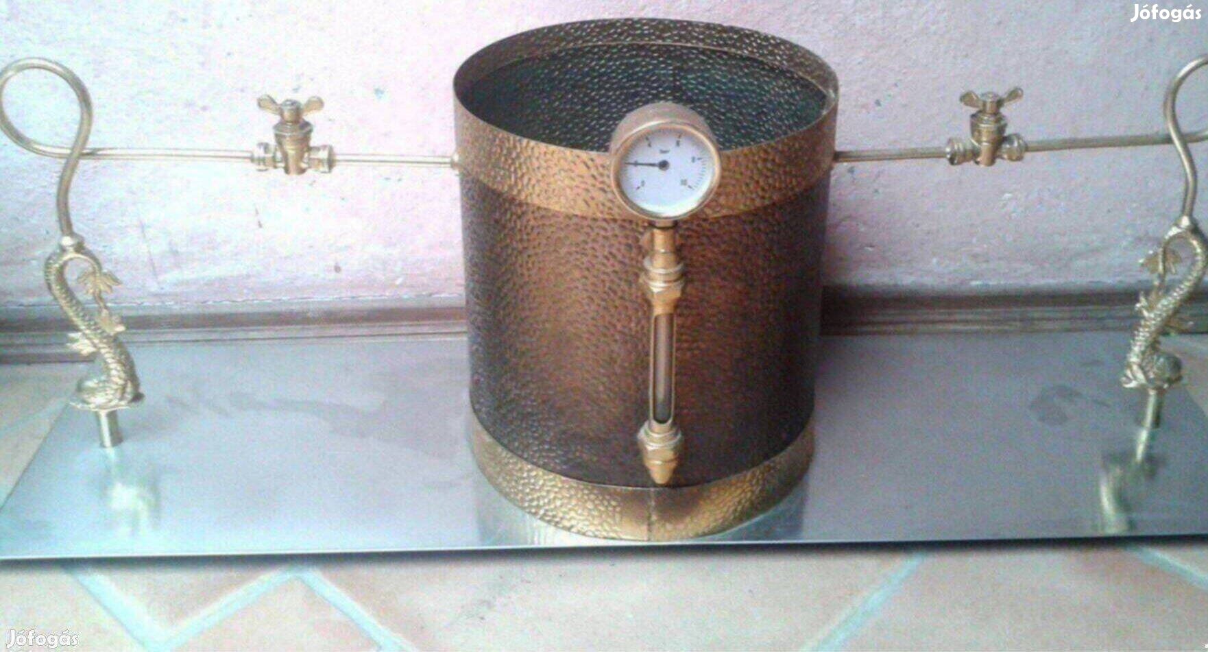 Üzletberendezés kávézó kávéház dekoráció réz inox