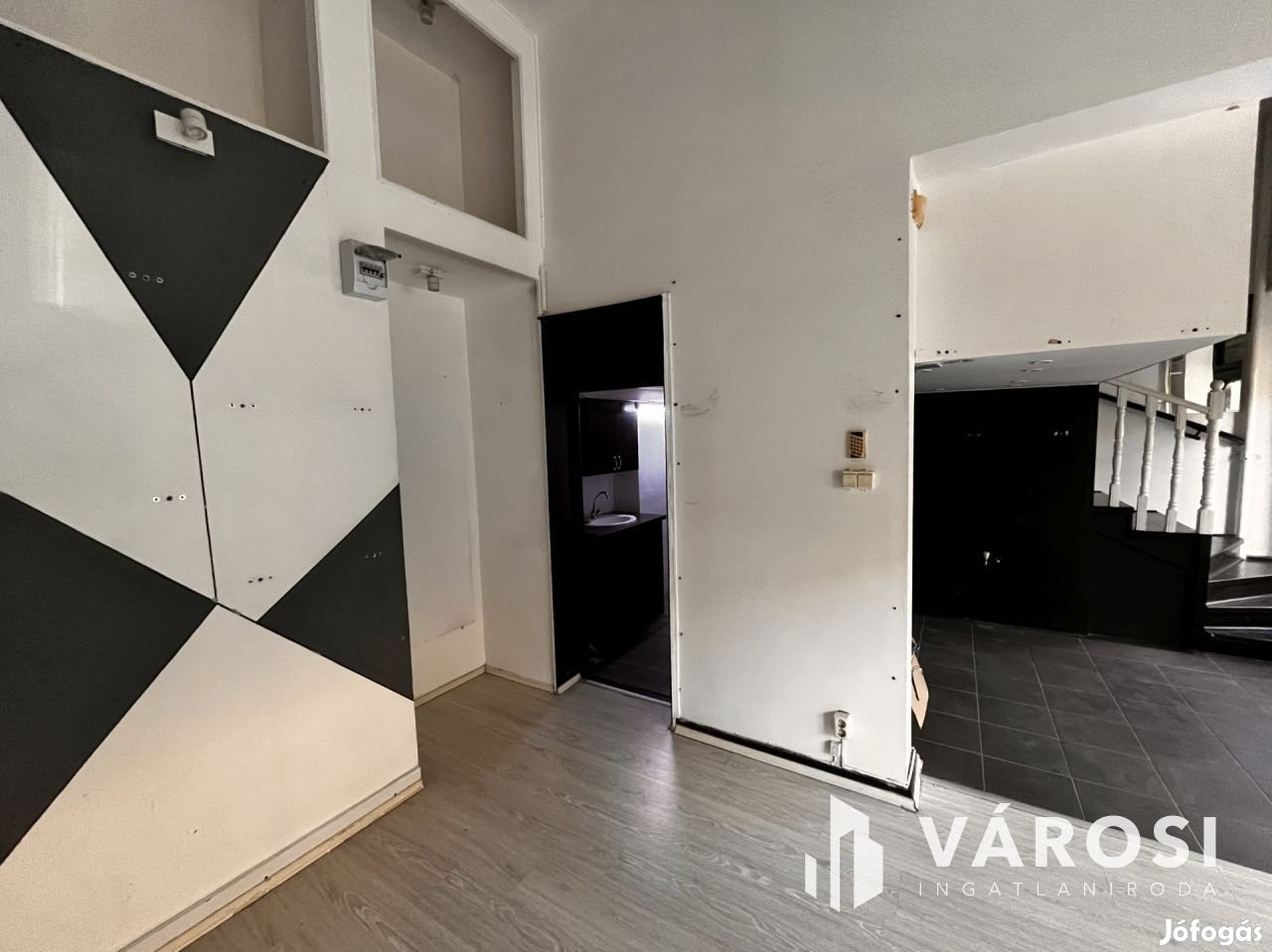 Üzlethelyiség eladó kiváló lokációban Debrecenben