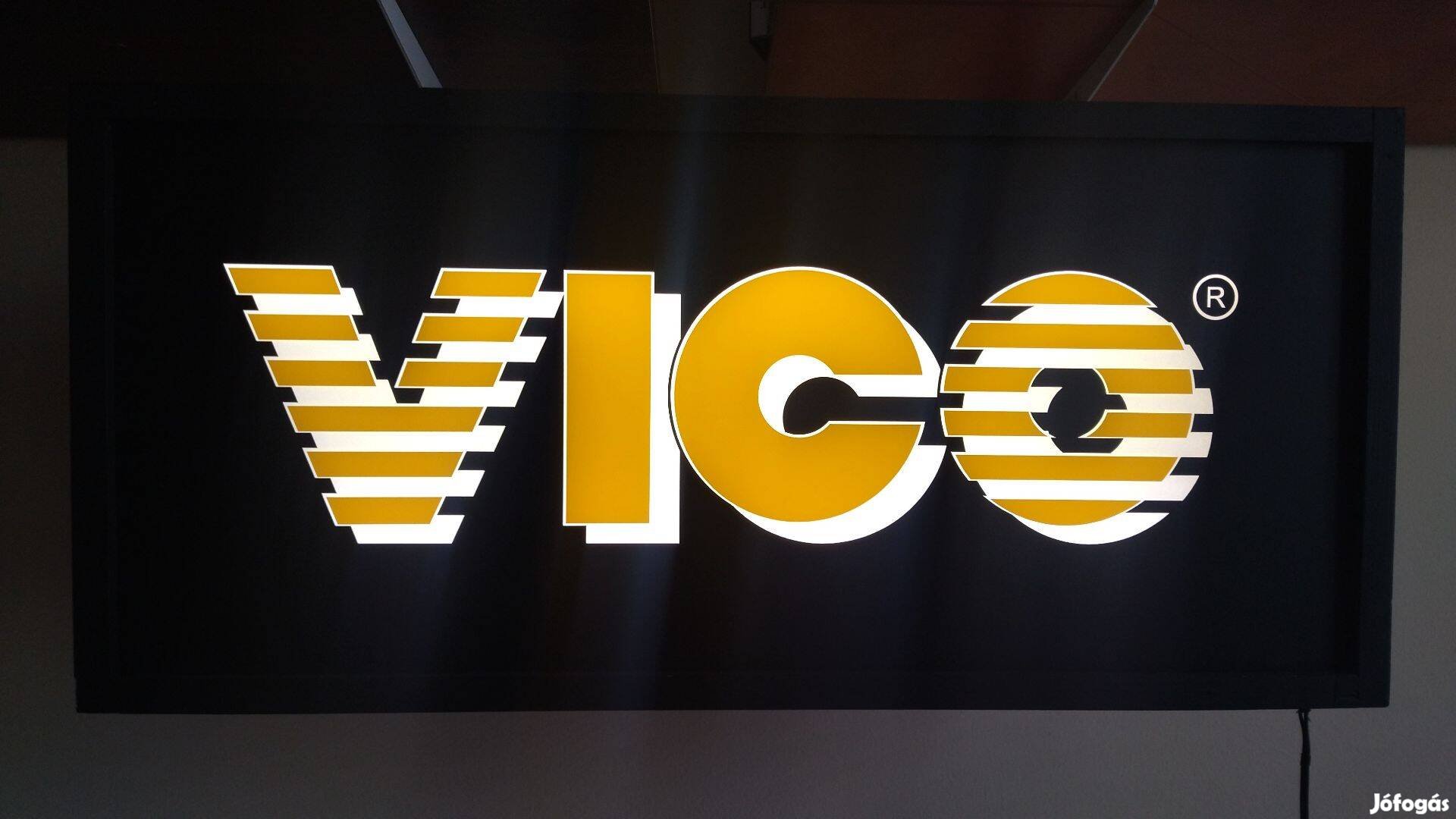 VHS Fanoknak Világítós Vico tábla