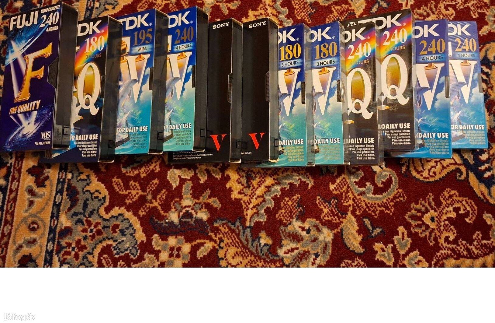 VHS kazetták - bontatlan és bontott 12db