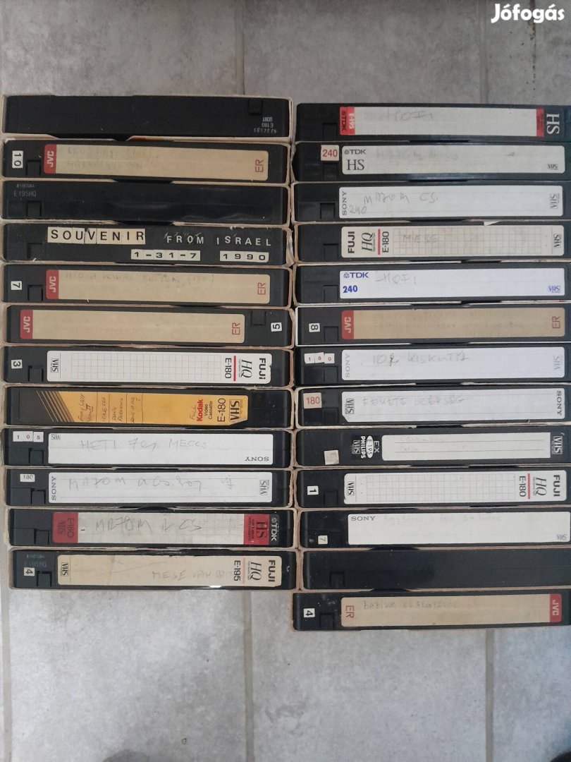 VHS kazetták egyben