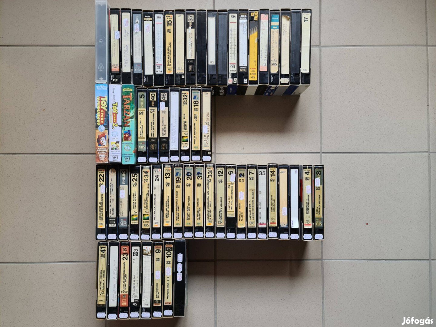 VHS video film kazetta gyűjtemény 59 db
