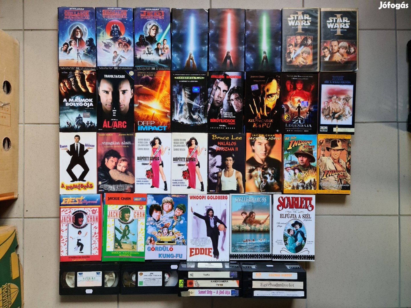 VHS video film kazetta gyűjtemény egy 273 db