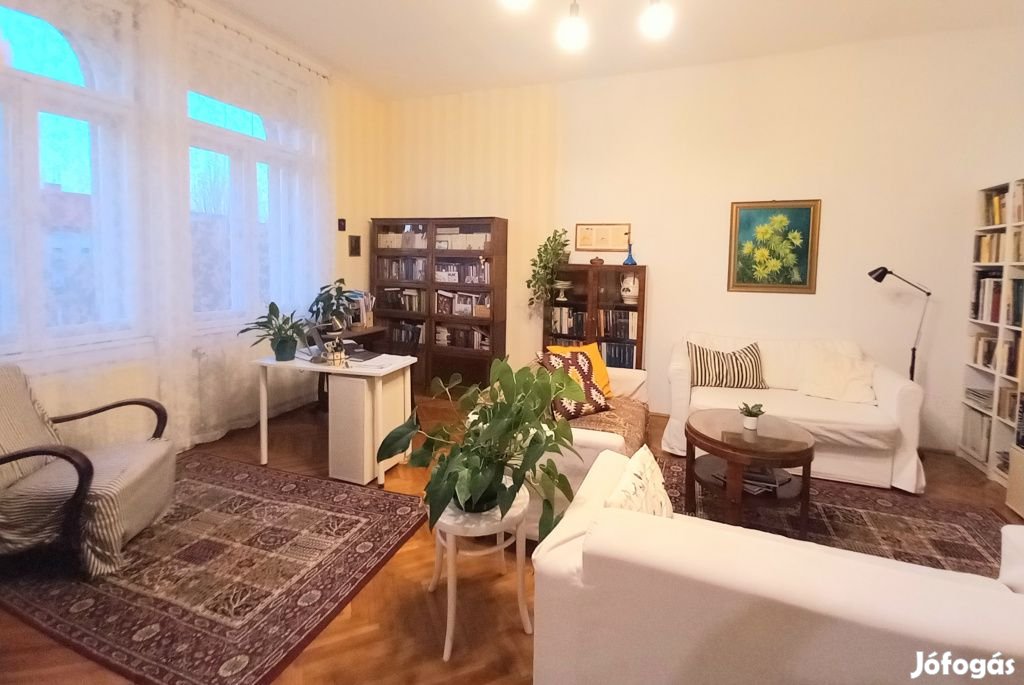 VII. Kerület, Garay utca, 76 m2-es, 3. emeleti, társasházi lakás