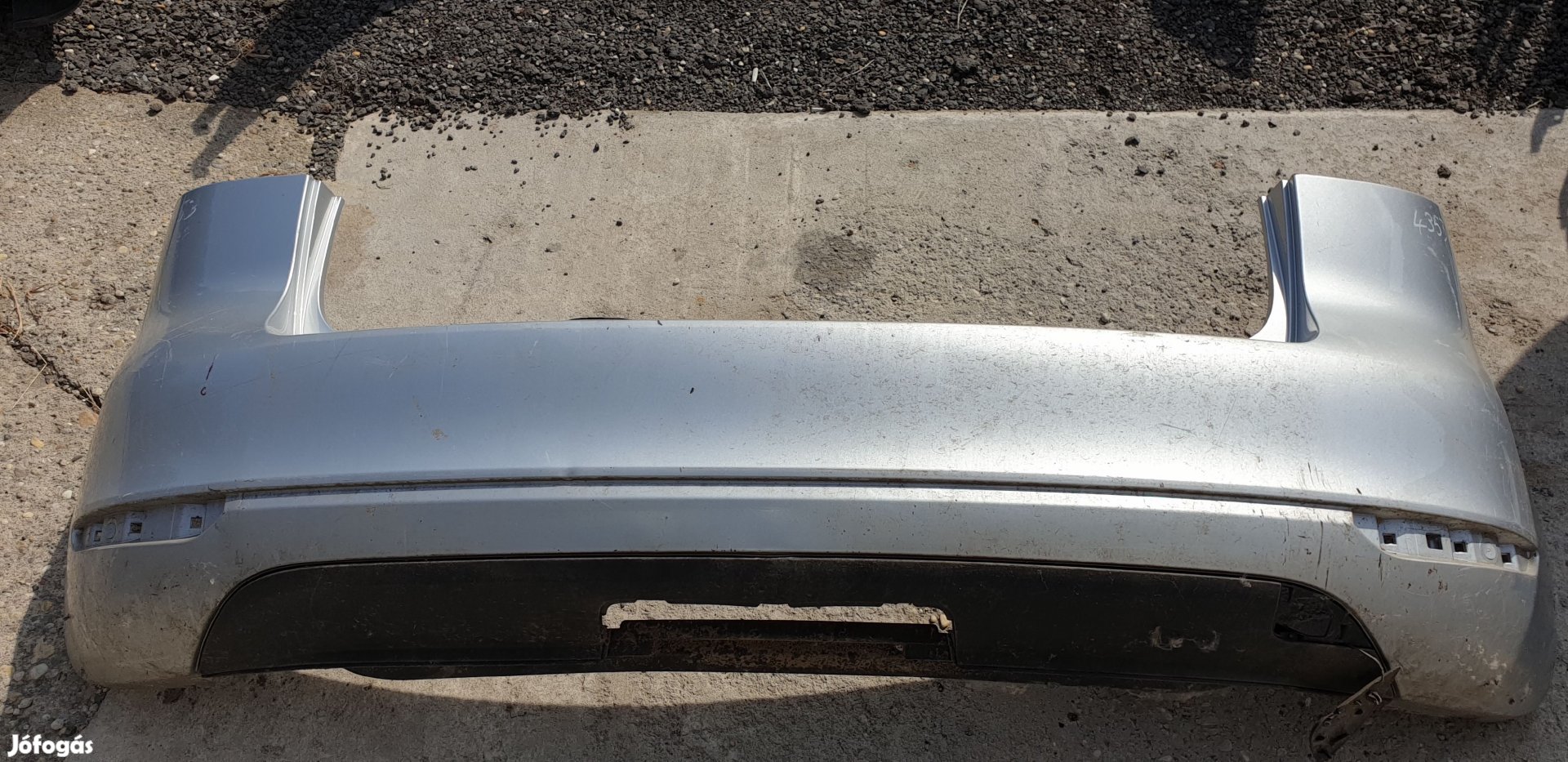VOLKSWAGEN GOLF Plus 2004-2009 Hátsó Lökhárító Enyhén sérült eladó
