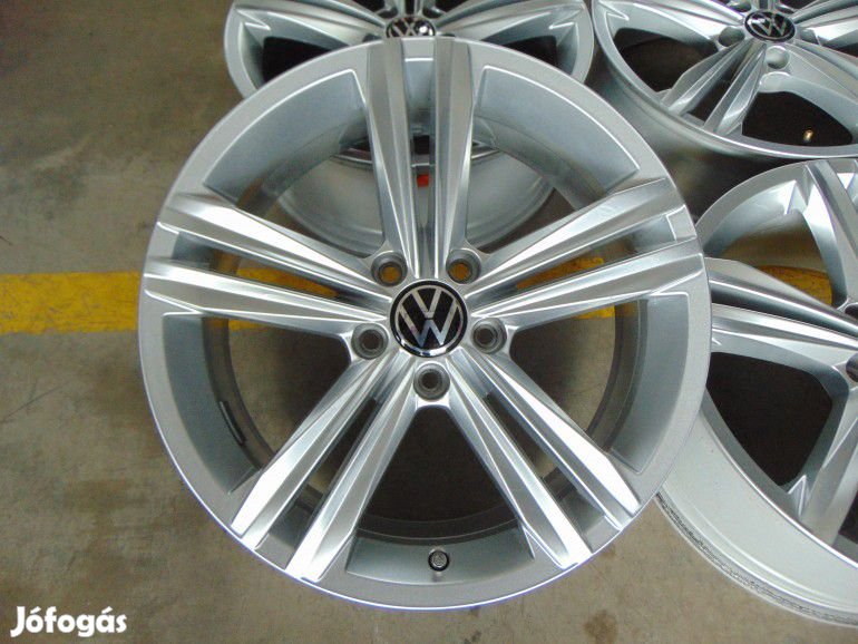 VOLKSWAGEN TIGUAN (2016-) Felni