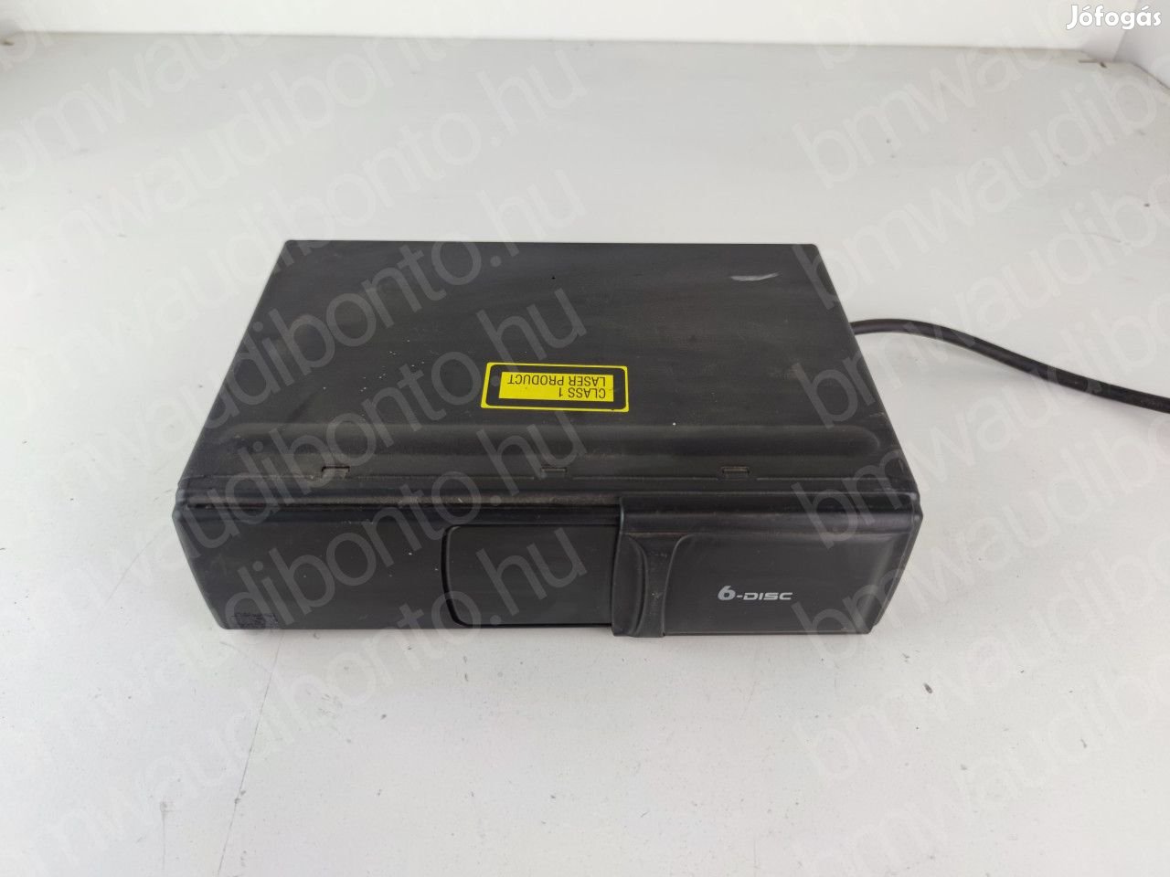 VOLKSWAGEN TOUAREG (7LA, 7L6, 7L7) CD/DVD tár (1J6035111)