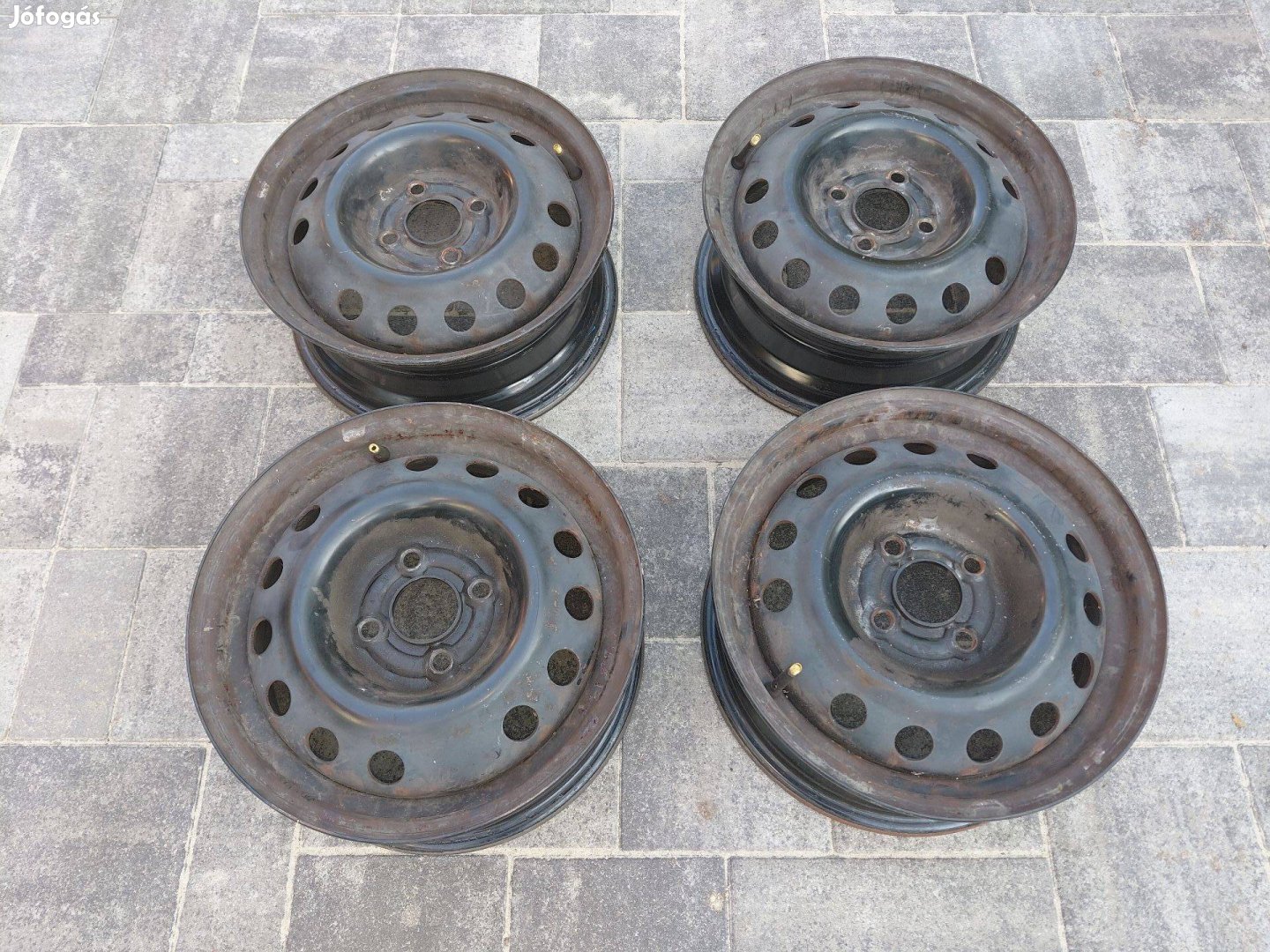 VW 14" Lemezfelni 4X100, ET45