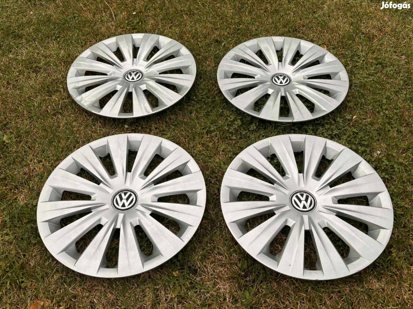 VW 15" 15 Colos Gyári Volkswagen Golf Polo Dísztárcsa 4DB