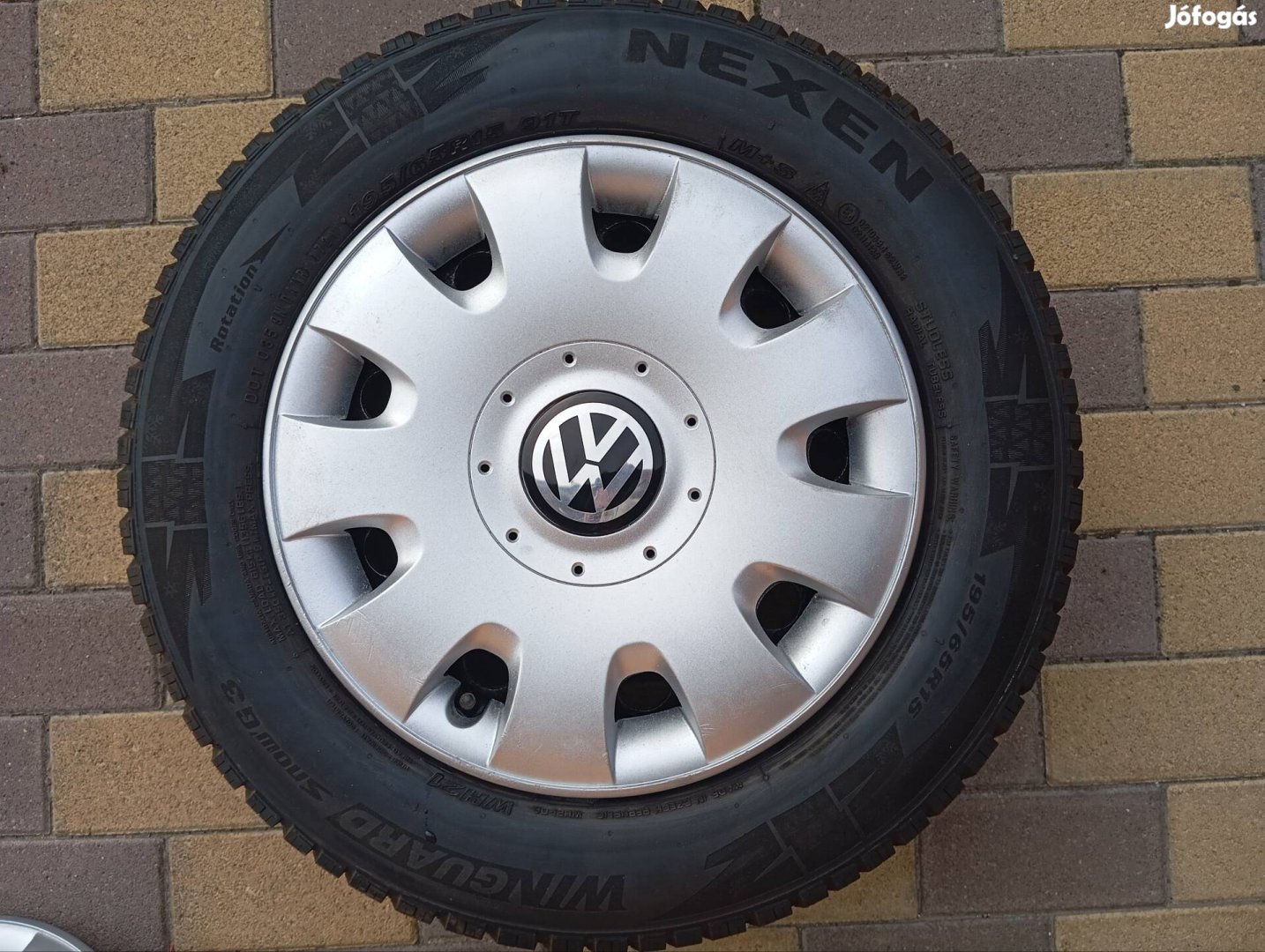 VW 15-ös téligumi lemezfelnin 