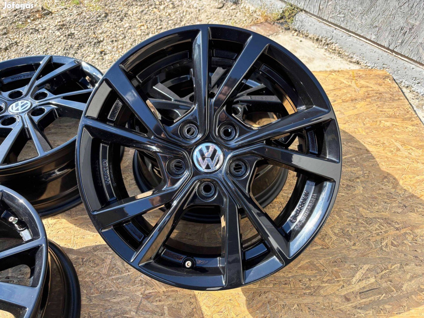 VW 16" 5x112 fekete alufelni eladó 16 coll Golf Caddy Touran