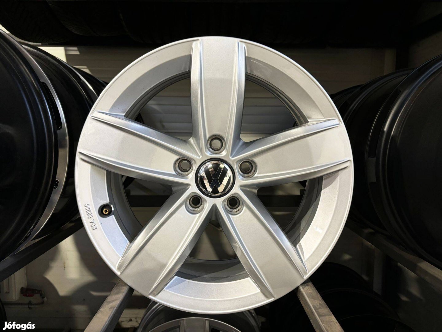 VW 16" 5x112 gyári alufelni szett eladó 16 coll Golf Passat Caddy