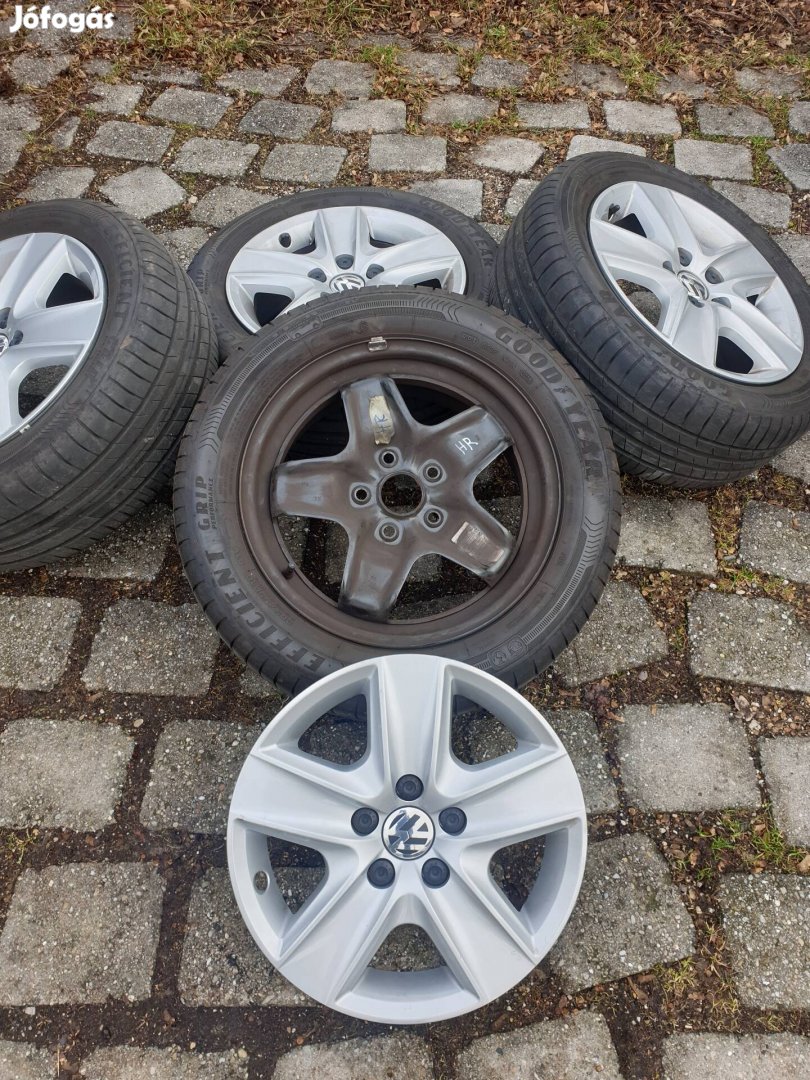VW 16" struktur acélfelni szett, 6mm-es Goodyear nyárival 2018