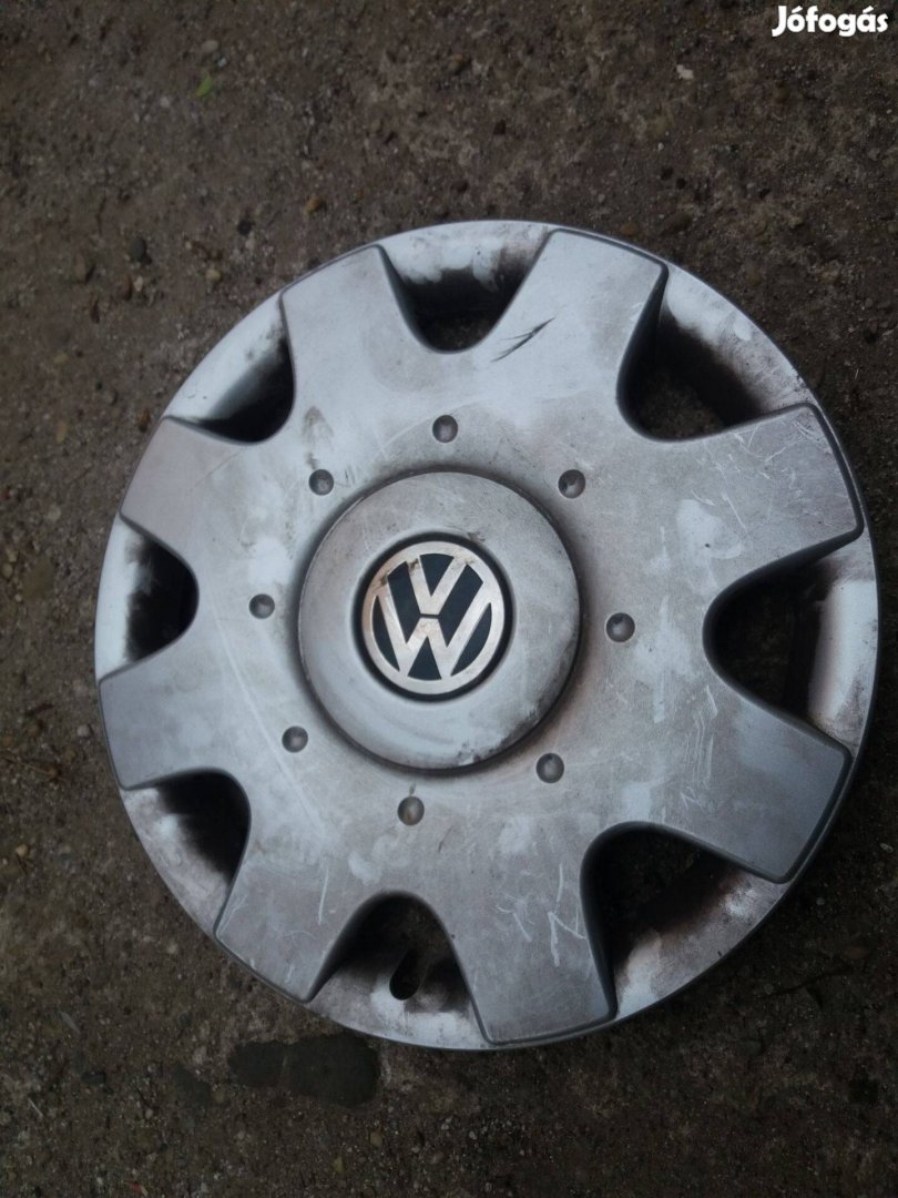 VW 16 colos dísztárcsa 3B0 601 147G